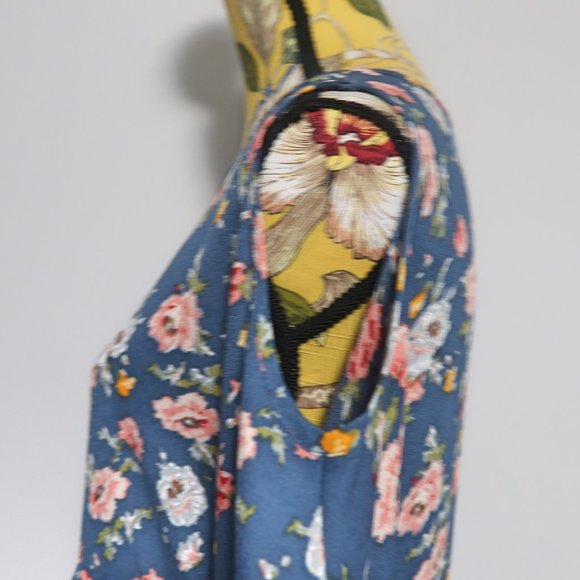 Bobeau Floral Peplum Cold Shoulder Blouse Small - Picture 6 of 8